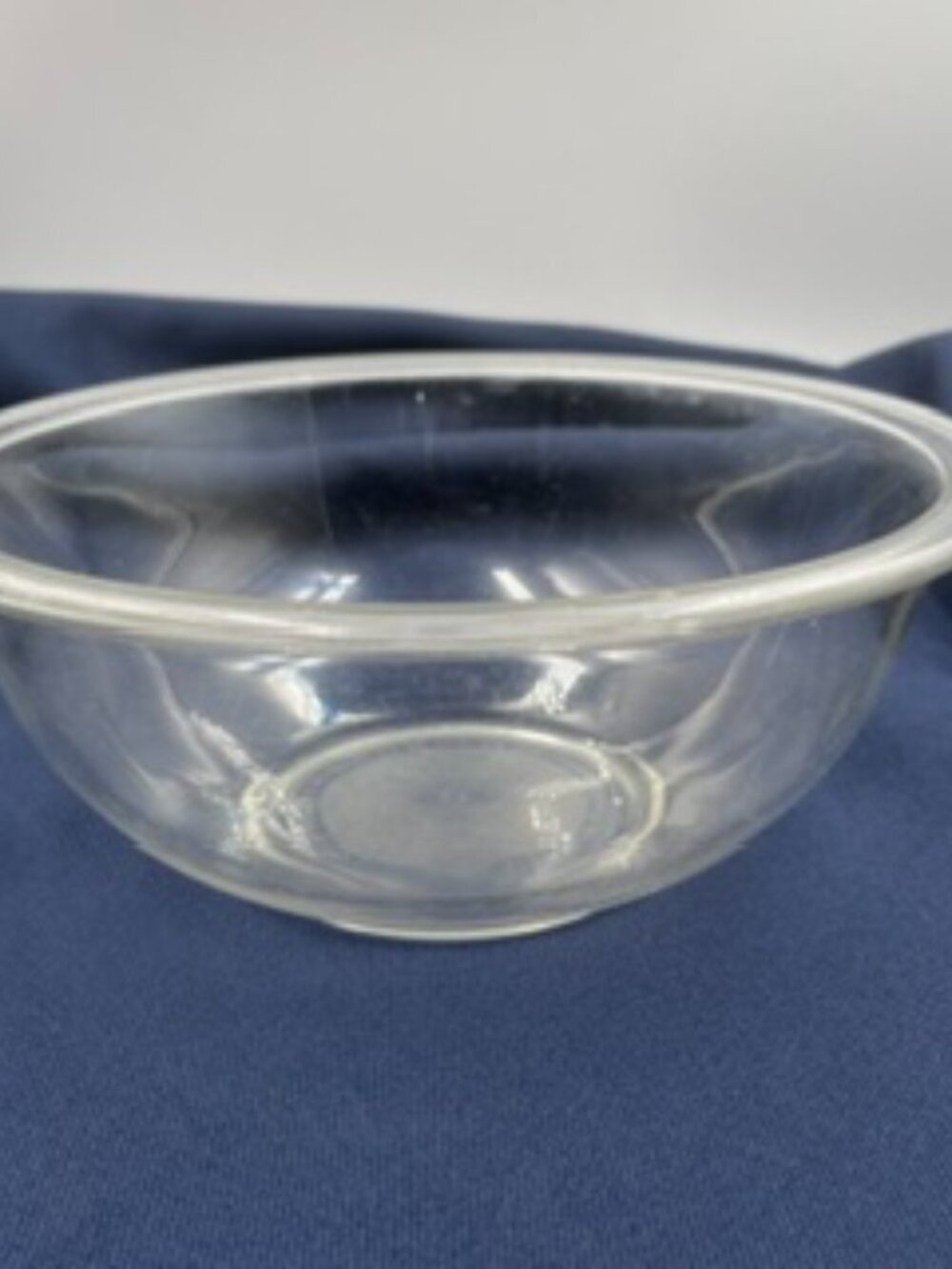 Vintage Pyrex Corning 1.5 Quarter Glass mixing Bowl 7.5”